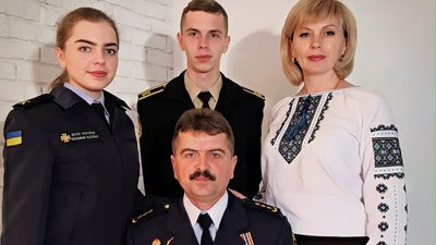 Володимир Панасюк з родиною. Фото: з ФБ-сторінки Володимира Панасюка. Володимир Панасюк з родиною. Фото: з ФБ-сторінки Володимира Панасюка.