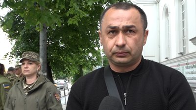 У Житомирі попрощалися з офіцером штабу командування десантно-штурмових військ Вячеславом Дворніцьким У Житомирі попрощалися з офіцером штабу командування десантно-штурмових військ Вячеславом Дворніцьким