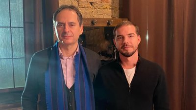 Євген Шевченко (зліва) поруч із журналістом Bellingcat Хрісто Грозевим під час зустрічі у Києві, березень 2021 року Євген Шевченко (зліва) поруч із журналістом Bellingcat Хрісто Грозевим під час зустрічі у Києві, березень 2021 року