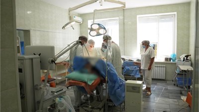 Операція, заміна суглобів