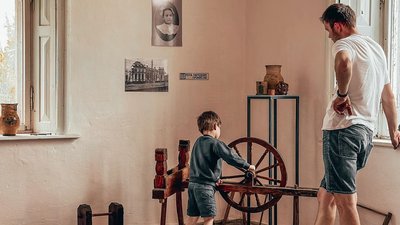 У палаці частково показані й елементи побуту.
