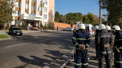 У Миколаєві перевірили інформацію про замінування будівлі апеляційного суду У Миколаєві перевірили інформацію про замінування будівлі апеляційного суду