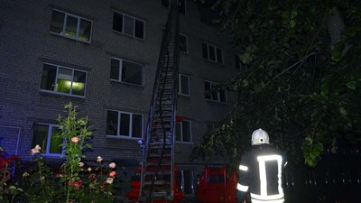 У Дніпрі сталась пожежа в гуртожитку вишу