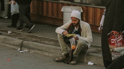 Читали молитви, співали і танцювали: як в Умані готувались до Рош га-Шана Читали молитви, співали і танцювали: як в Умані готувались до Рош га-Шана
