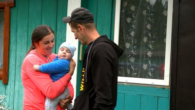Вижив в Іловайському котлі. Прикарпатець Іван Рубанюк після повернення одружився і будує дім Вижив в Іловайському котлі. Прикарпатець Іван Рубанюк після повернення одружився і будує дім