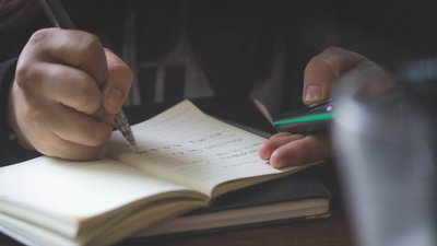 Знайшли телефон. Під час ЗНО з англійської мови в Олександрії виявили одне порушення