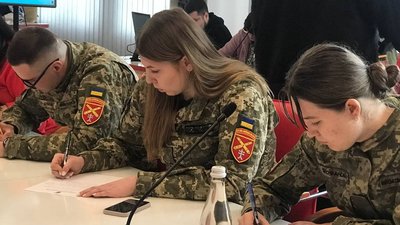 Жителі Тернопільщини написали радіодиктант Національної єдності Жителі Тернопільщини написали радіодиктант Національної єдності