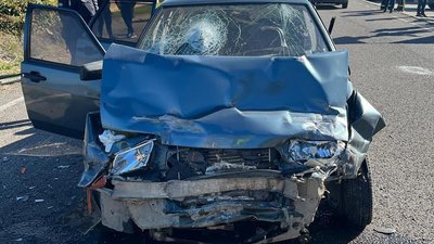 На Закарпатті внаслідок ДТП загинули двоє людей, ще п'ятеро — травмовані На Закарпатті внаслідок ДТП загинули двоє людей, ще п'ятеро — травмовані