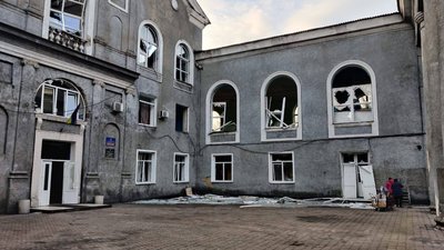 Армія РФ завдала ракетного удару по Новогродівці, є поранена Армія РФ завдала ракетного удару по Новогродівці, є поранена