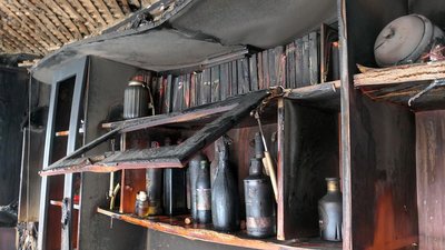 У Глухові згорів житловий будинок — без домівки та речей залишилися дві родини У Глухові згорів житловий будинок — без домівки та речей залишилися дві родини