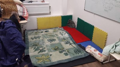 "На ночівлю щодня приїздять люди": у вінницькій приватній школі облаштували прихисток "На ночівлю щодня приїздять люди": у вінницькій приватній школі облаштували прихисток