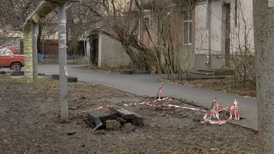 Опалення у будинку вимкнули через прорив труби Опалення у будинку вимкнули через прорив труби