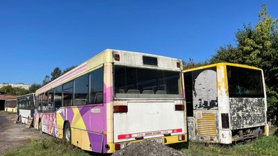 Списані автобуси у Львові