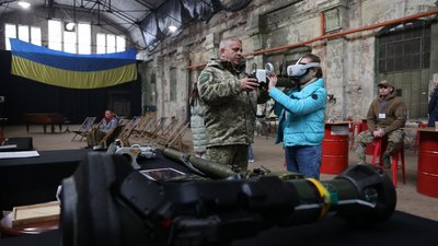 У Львові відкрилась інтерактивна виставка "Зброя перемоги" У Львові відкрилась інтерактивна виставка "Зброя перемоги"