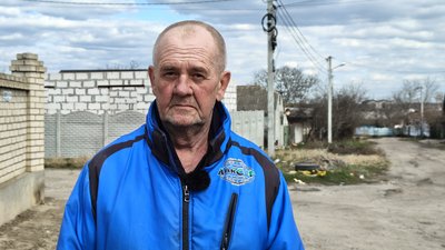 "Тут дороги ніколи не було". Жителі вулиці Андрія Антонюка в Миколаєві чекають на ремонт дороги "Тут дороги ніколи не було". Жителі вулиці Андрія Антонюка в Миколаєві чекають на ремонт дороги