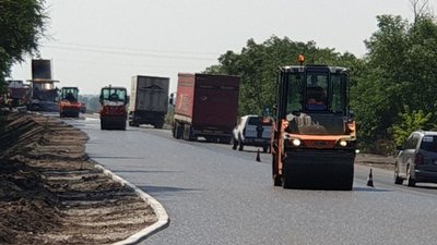 На виїзді з Кропивницького утворилися затори. У чому причина