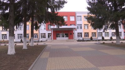 "Тривожний сигнал під час уроку". У вінницькій школі провели тренувальну евакуацію