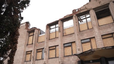 Під обстрілами, але з вірою у краще: як живуть у Семенівці на Чернігівщині, що за 12 км від кордону з Росією Під обстрілами, але з вірою у краще: як живуть у Семенівці на Чернігівщині, що за 12 км від кордону з Росією