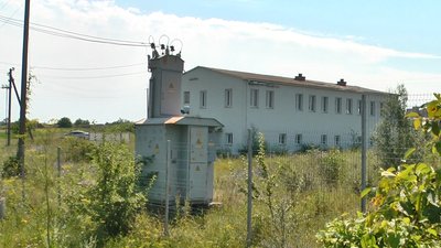 У Летичеві не має очисних споруд. Їх будували і так і не добудували. Через помилку проєктантів, на добудову очисних треба ще 10 мільйонів гривень. Фото: Суспільне. У Летичеві не має очисних споруд. Їх будували і так і не добудували. Через помилку проєктантів, на добудову очисних треба ще 10 мільйонів гривень. Фото: Суспільне.