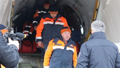 Українські рятувальники повернулися з Ірану