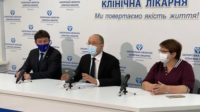 Шмигаль у Запоріжжі відвідав мости та розповів про опалювальний сезон