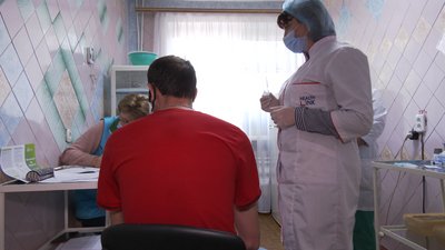 У психоневрологічному інтернаті на Черкащині ревакцинували 170 людей У психоневрологічному інтернаті на Черкащині ревакцинували 170 людей