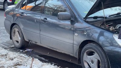 У Сумах російський дрон ударив біля дороги: є загиблий і поранені