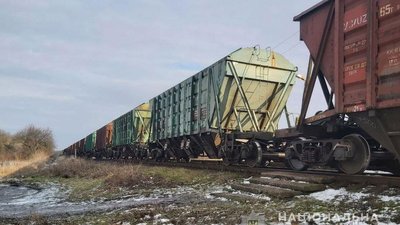 На Полтавщині потяг травмував на жінку На Полтавщині потяг травмував на жінку