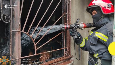 Внаслідок пожежі в Одесі загинула людина