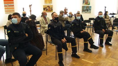 "Проти Голіафа": у Черкасах відкрили виставку, присвячену боротьбі з тоталітаризмом "Проти Голіафа": у Черкасах відкрили виставку, присвячену боротьбі з тоталітаризмом