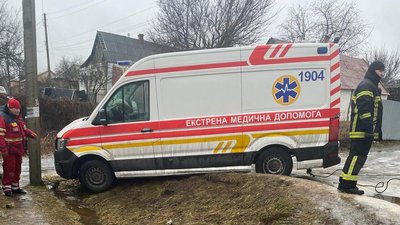 автівка швидкої допомоги