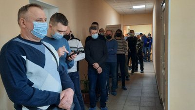 У Кропивницькому до станції переливання крові прийшли здавати кров більше вісімдесяти людей У Кропивницькому до станції переливання крові прийшли здавати кров більше вісімдесяти людей