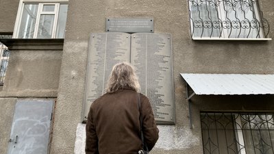 "Не можна уявити світ, де б Україна програла". Чеський поет Малієвський оселився у літрезиденції будинку "Слово"