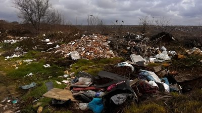 У мікрорайоні Миколаєва утворилося сміттєзвалище: прокуратура вимагає ліквідувати його