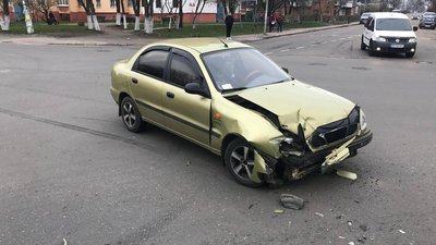 У Житомирі на перехресті сталася ДТП У Житомирі на перехресті сталася ДТП