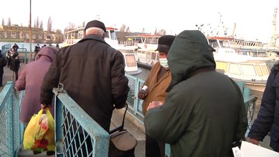 Безплатні поїздки для пільговиків: у Херсоні розпочалась річкова навігація Безплатні поїздки для пільговиків: у Херсоні розпочалась річкова навігація