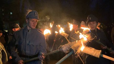 У Тернополі проходить смолоскипна хода пам'яті Степана Бандери У Тернополі проходить смолоскипна хода пам'яті Степана Бандери