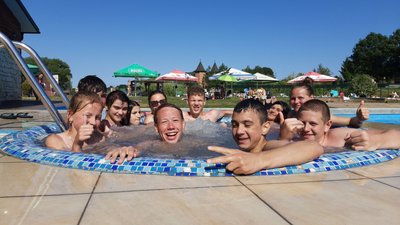 15 дітей з реабілітаційного центру на Франківщині приїхали на відпочинок у містечко "Дім Ангела"
