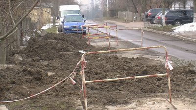 Лучанин місяць не може виїхати з гаража через ре теплотраси Лучанин місяць не може виїхати з гаража через ре теплотраси