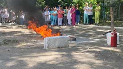 Що робити під час артобстрілу та як захиститись від мін. В Одесі рятувальники навчали лікарів Що робити під час артобстрілу та як захиститись від мін. В Одесі рятувальники навчали лікарів
