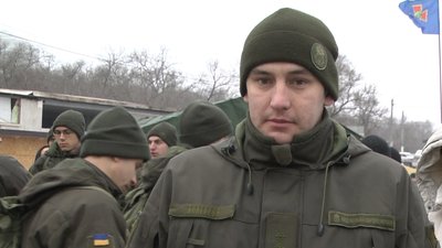 В Одесі на Водохреща близько сотні нацгвардійців скупались у морі В Одесі на Водохреща близько сотні нацгвардійців скупались у морі