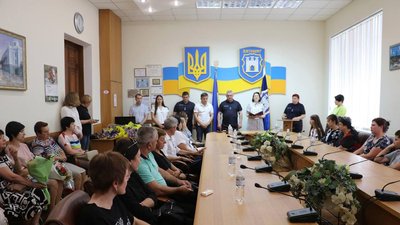 Перед початком нагородження пам'ять полеглих вшанували хвилиною мовчання