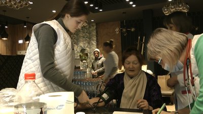 До Запоріжжя продовжують прибувати вимушені переселенці з Маріуполя та Бердянська
