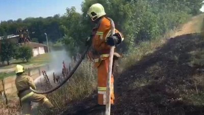 У двох районах Черкащини рятувальники згасили пожежі сухостою та сміття У двох районах Черкащини рятувальники згасили пожежі сухостою та сміття