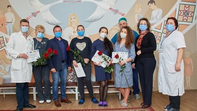 У Франківську на День міста матері семи новонароджених отримали по 3 тисячі