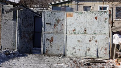 Наслідки російської атаки в Дергачах, 3 лютого 2026 року Наслідки російської атаки в Дергачах, 3 лютого 2026 року