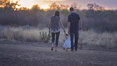 В яких країнах ЄС діти найдовше живуть із батьками. Відповідає Євростат
