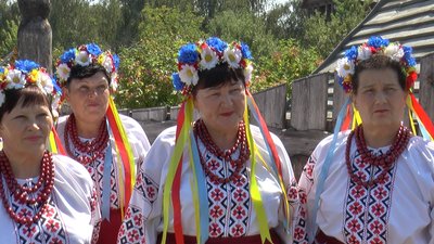 Народний колектив «Мололушки з Луганщини» Народний колектив «Мололушки з Луганщини»