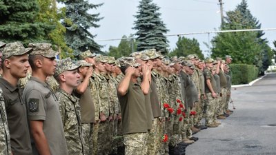 У Миколаєві відзначили День пам'яті захисників України У Миколаєві відзначили День пам'яті захисників України