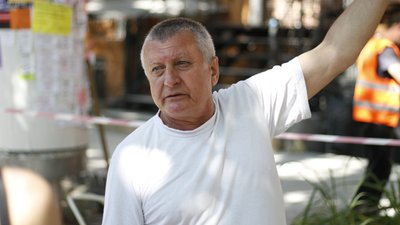 У будинку в центрі Одеси обвалилася частина карнизу